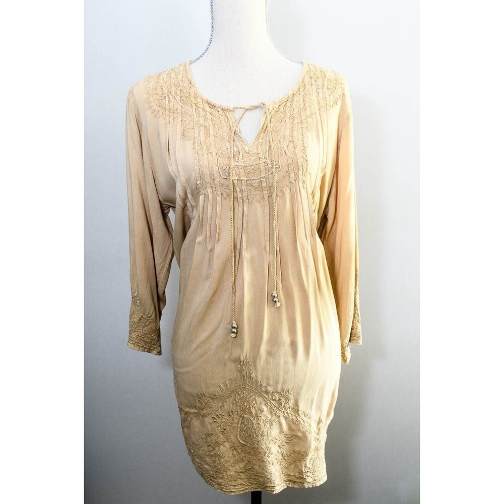 Solitaire Top M Tan beige Embroidered boho blouse Casual Spring